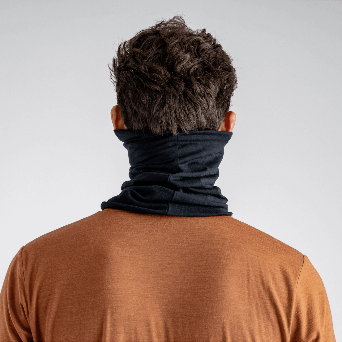 Senti Merino Neckwarmer — Decadent Red